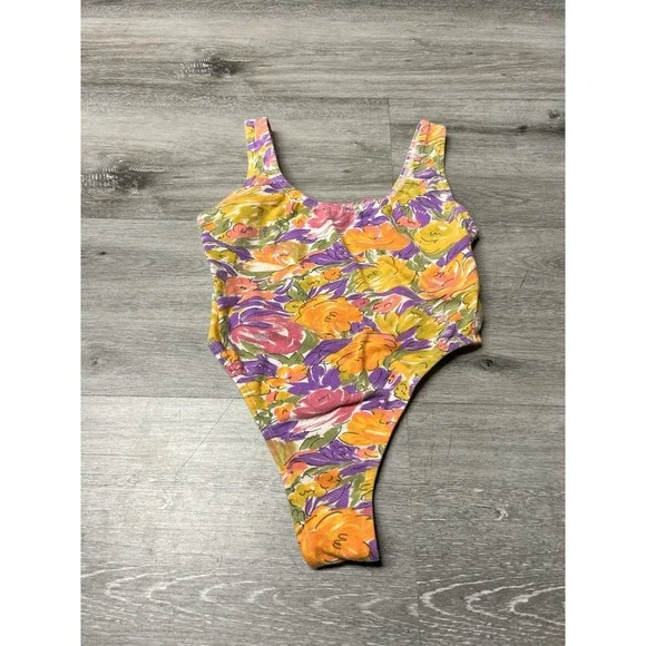 Vintage 90s Lot Of 5 Women's Vintage Pieces - Reseller Bundle - Bodysuit's Tee's - Picture 9 of 10